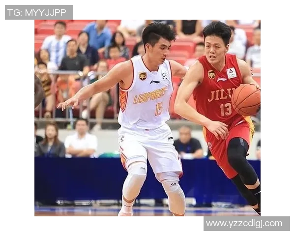 深圳篮球队的默契配合揭秘：从战术到团队精神的深度剖析